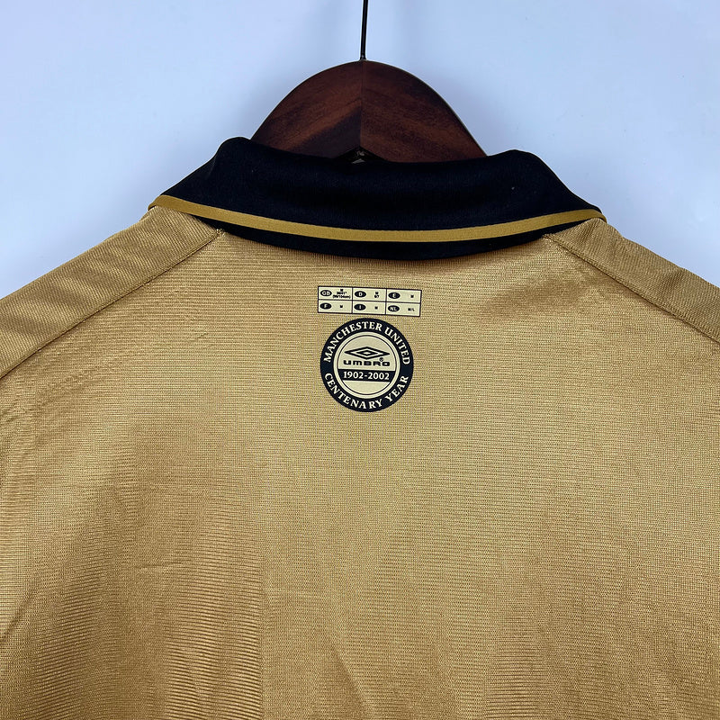 Retro Manchester United 01∕02 100th Anniversary Edition (DC40)