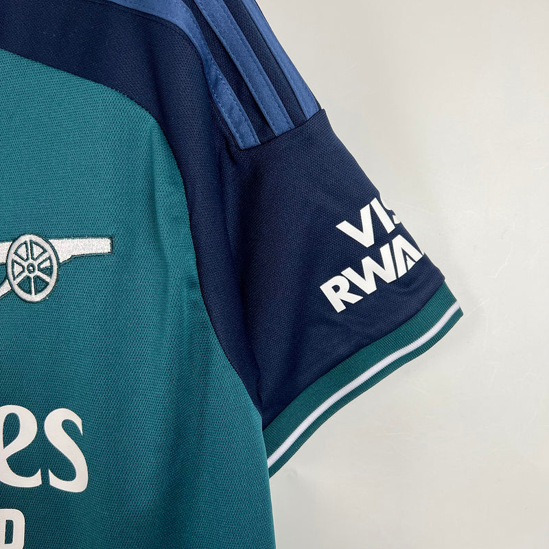 23∕24 Arsenal third away (D499)