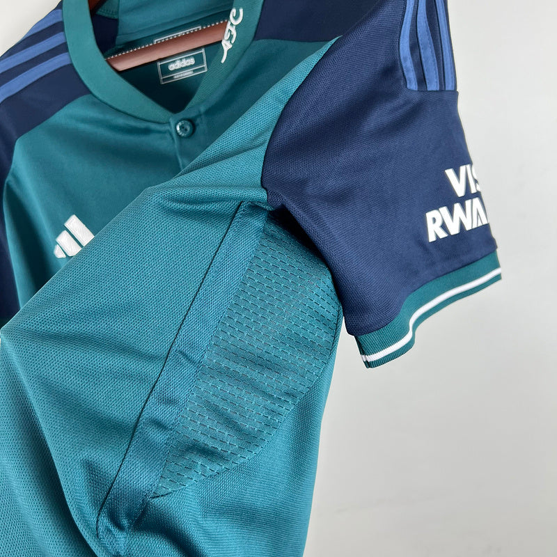 23∕24 Arsenal third away (D499)