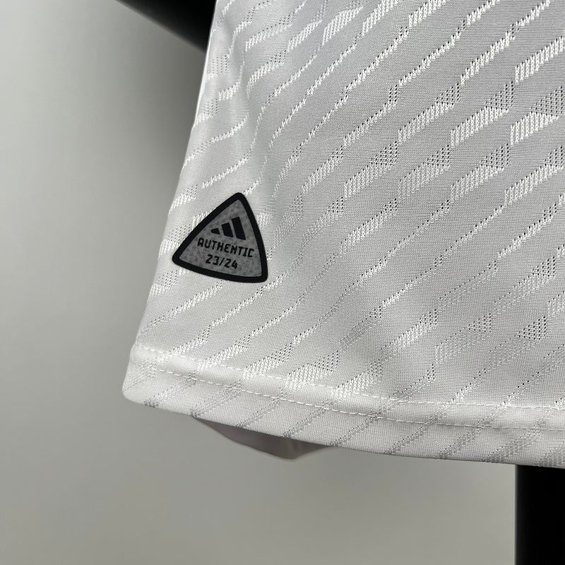 23/24 Player Version Lyon Home (2526)