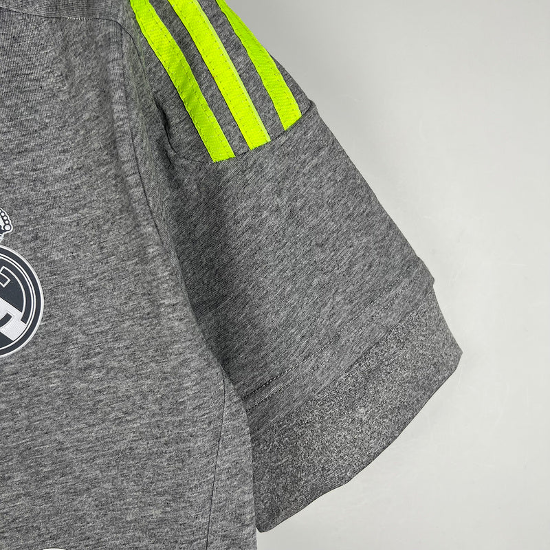Retro Real Madrid 15∕16 Away (BB1A)