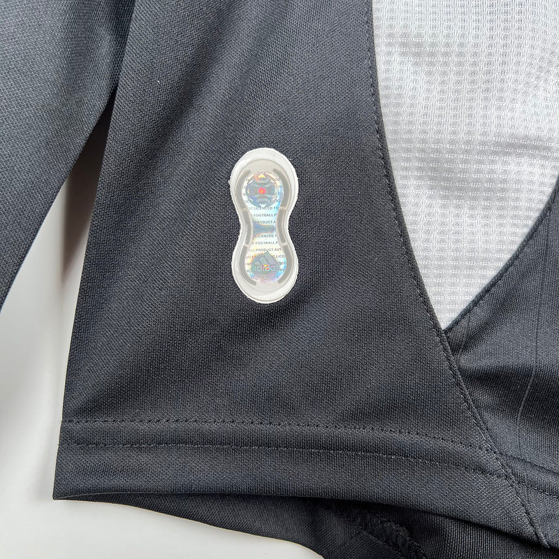 Retro Long Sleeve Real Madrid 06∕07 Third Away (04AA)