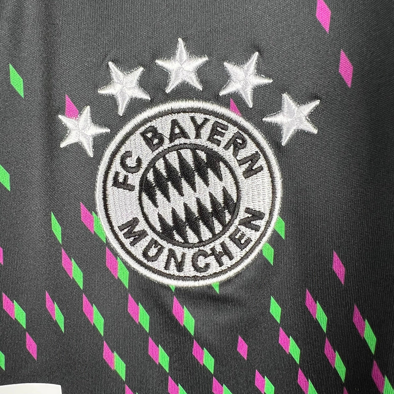 23/24 Bayern Munich Away (A4F1)