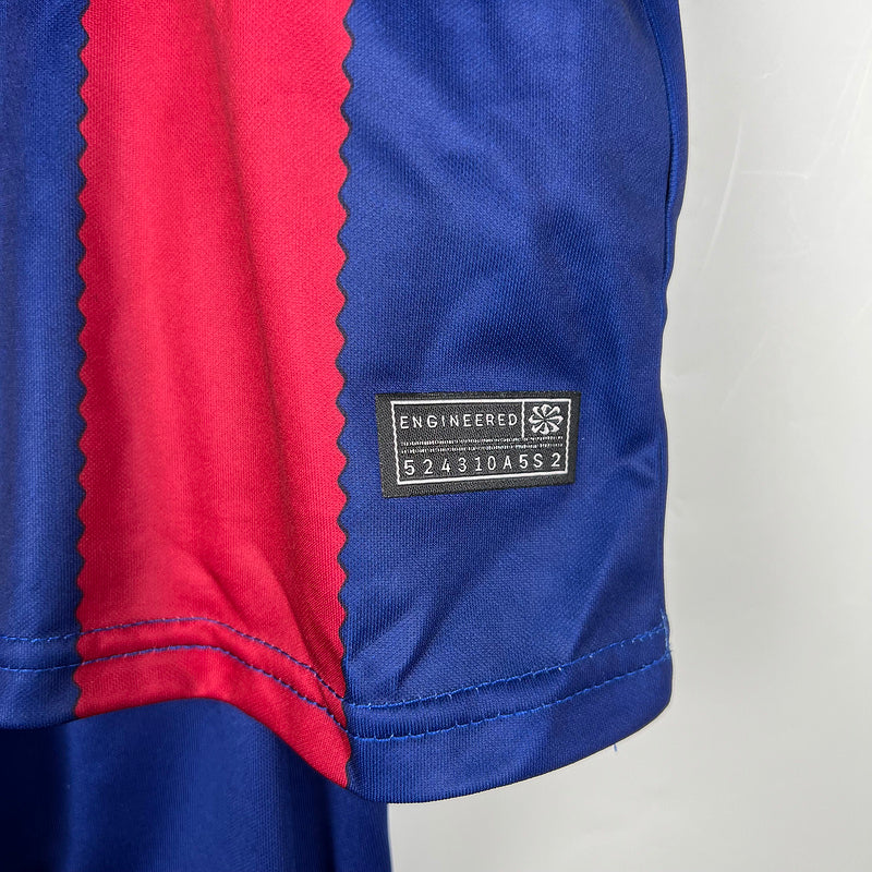 23/24 Kids Barcelona home (E088)