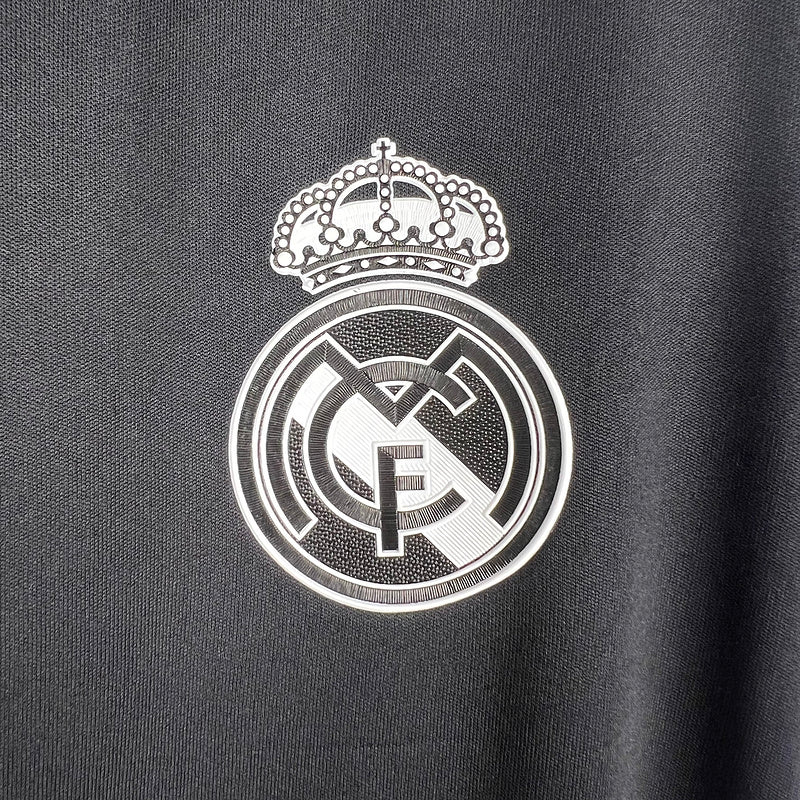 Retro Real Madrid 16∕17 Third Away (BF0B)