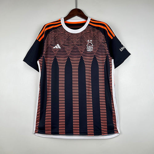 23∕24 Nottingham Forest third away (E937)