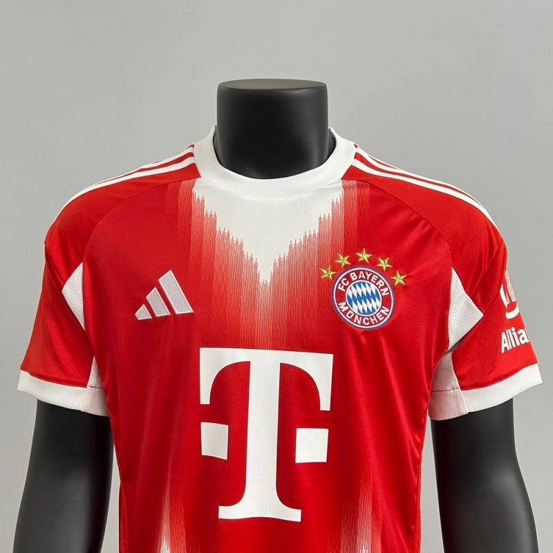25/26 FC Bayern Monaco Home