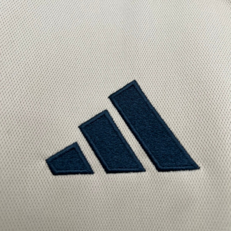 25/26 Ajax Third Away