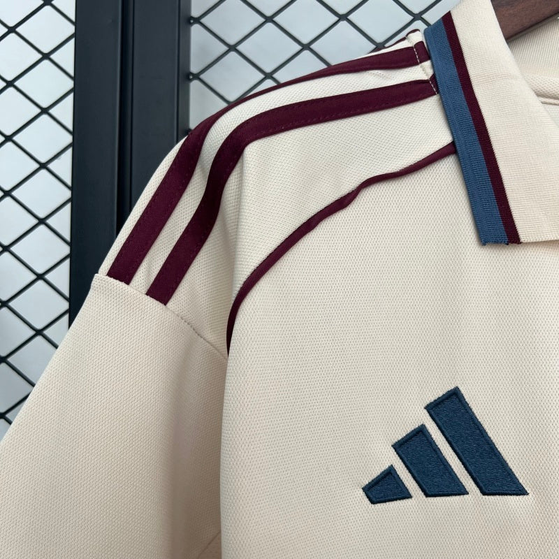 25/26 Ajax Third Away