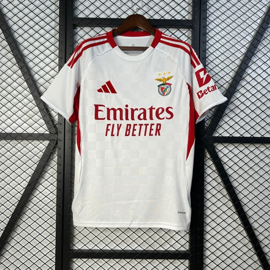 25/26 Benfica Third away