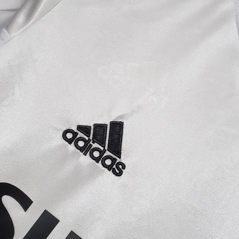 Retro 04∕05 Real Madrid home (3218)