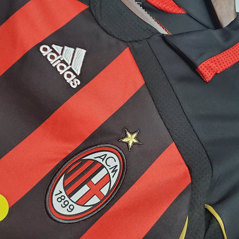 Retro 06∕07 AC Milan home (2252)