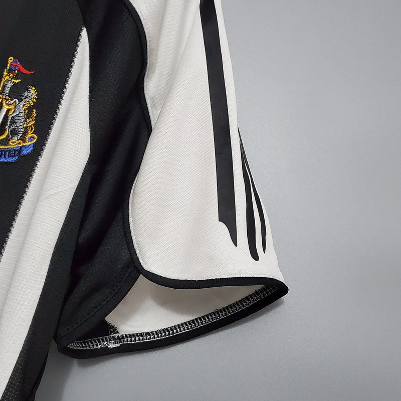 Retro 05∕06 Newcastle United home (1C32)