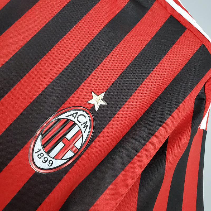 Retro 11∕12 AC Milan Home (62E6)