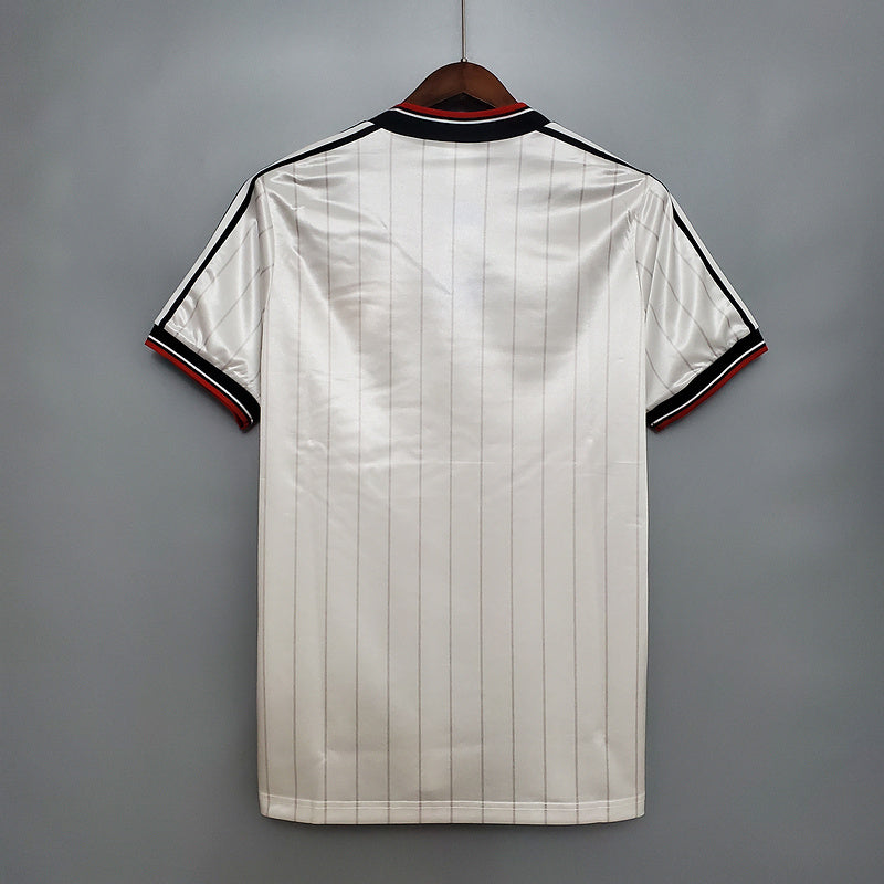 Retro Manchester United 1983 away (7C4C)