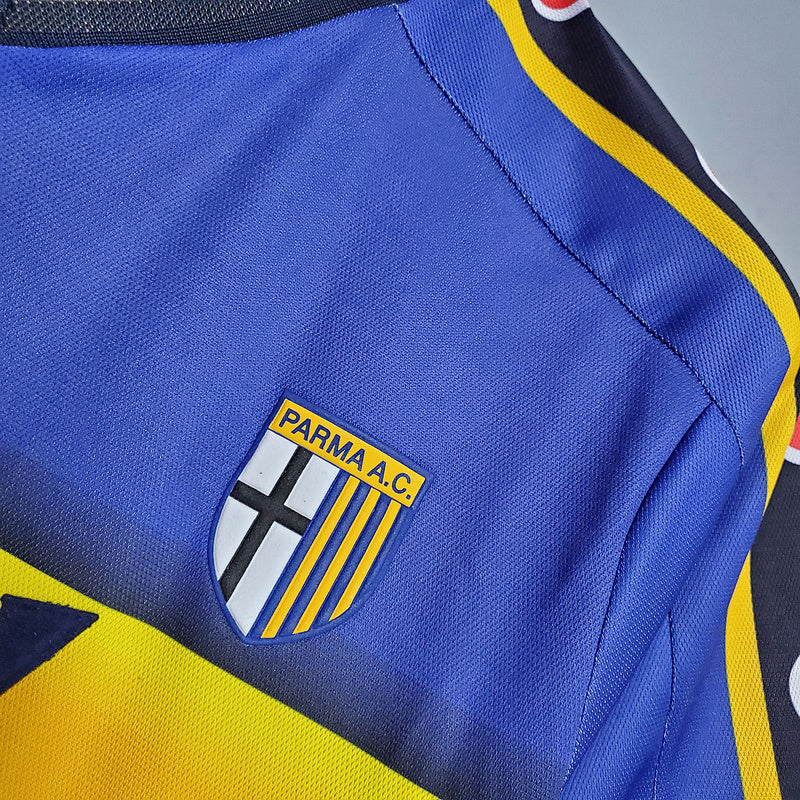 Retro Parma 01∕02 home (03BC)
