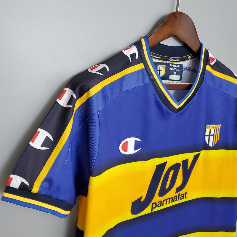 Retro Parma 01∕02 home (03BC)