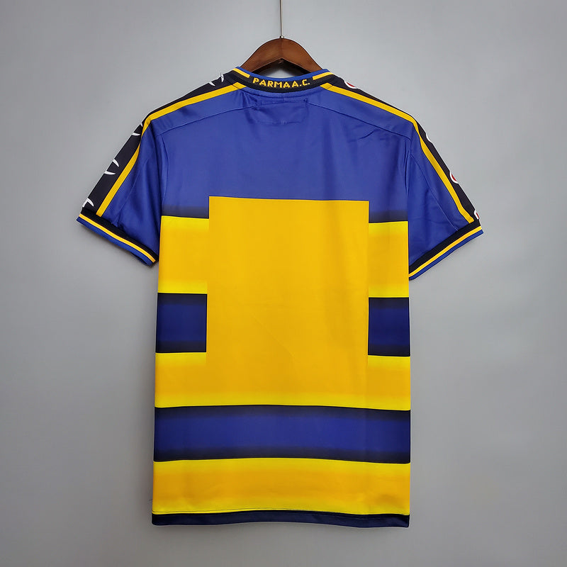 Retro Parma 01∕02 home (03BC)