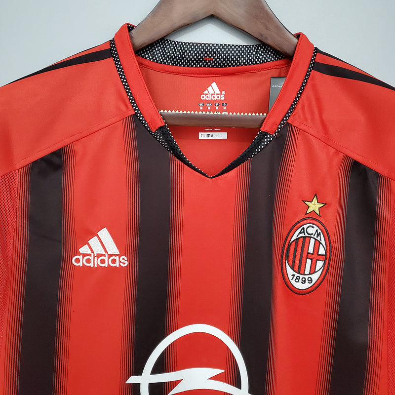 Retro 04∕05 AC Milan home (04D0)
