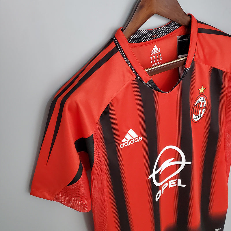 Retro 04∕05 AC Milan home (04D0)