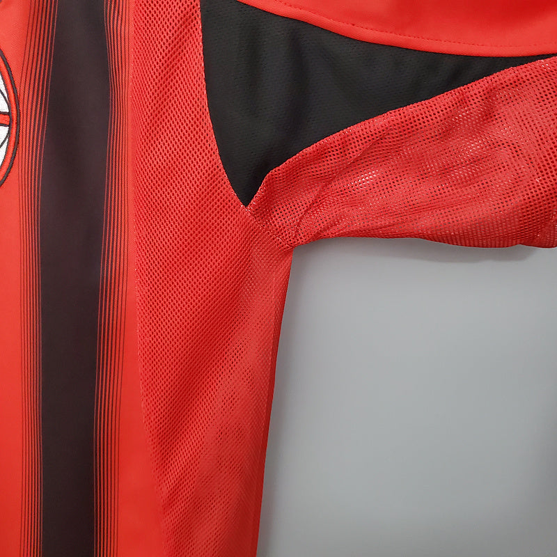 Retro 04∕05 AC Milan home (04D0)