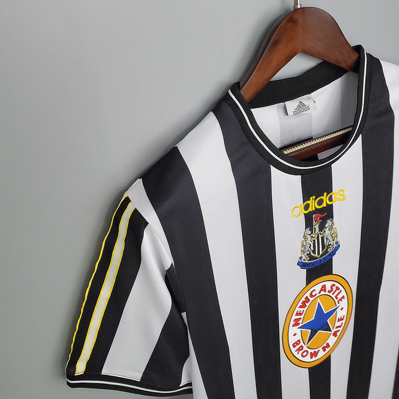Retro 97∕99 Newcastle United home (D39E)