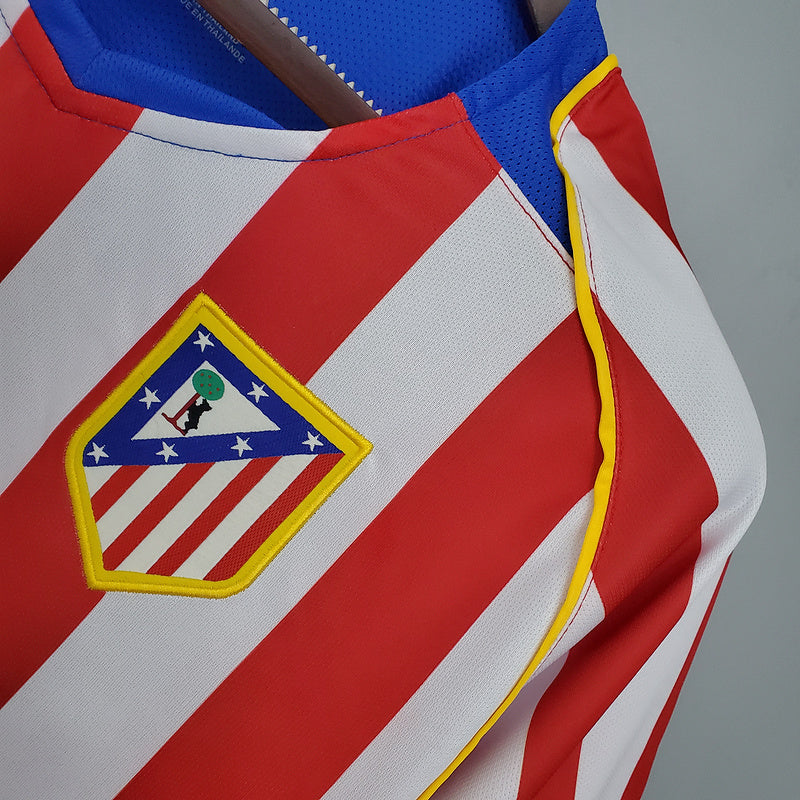 Retro Atletico Madrid 04∕05 home (03B7)