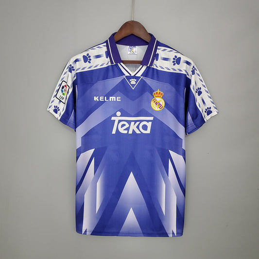 Retro Real Madrid 96∕97 away (FD0C)