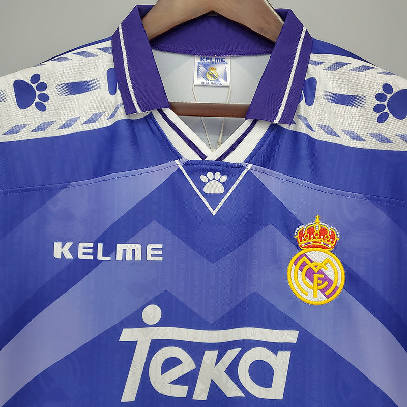 Retro Real Madrid 96∕97 away (FD0C)