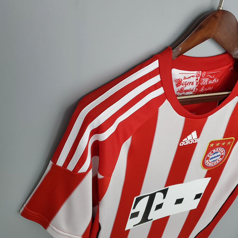 Retro Bayern Munich 10∕11 home (1A39)