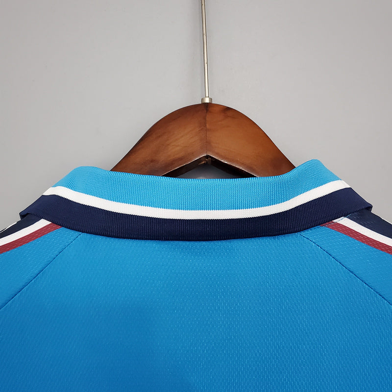 Retro Manchester City 97∕99 home (202F)
