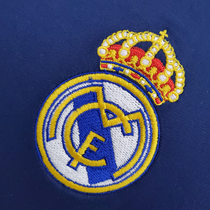 Retro 05∕06 Real Madrid Away (C6DC)