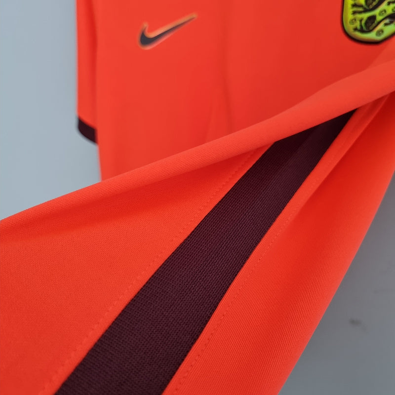 2022 England - Red (9EBB)