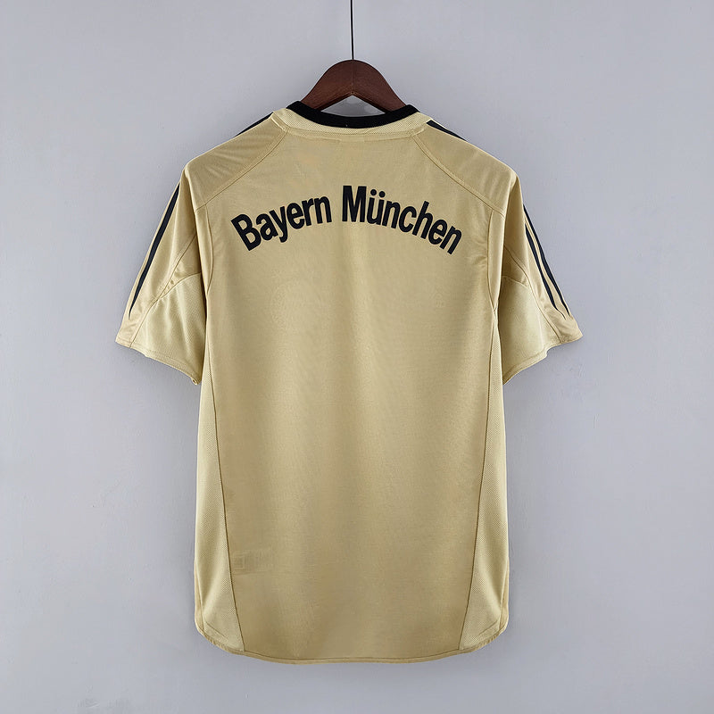 Retro 04∕05 Bayern Monaco away (0247)