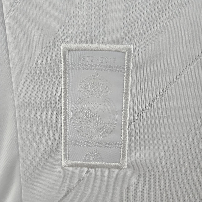 Retro 17∕18 Real Madrid Home (8E19)