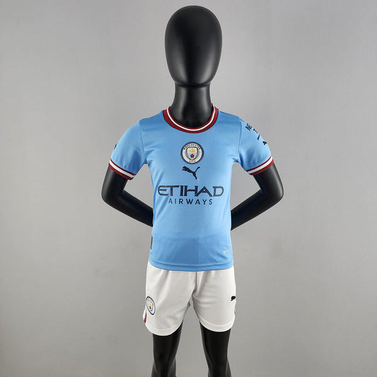 22/23 kids kit Manchester City home (862E)