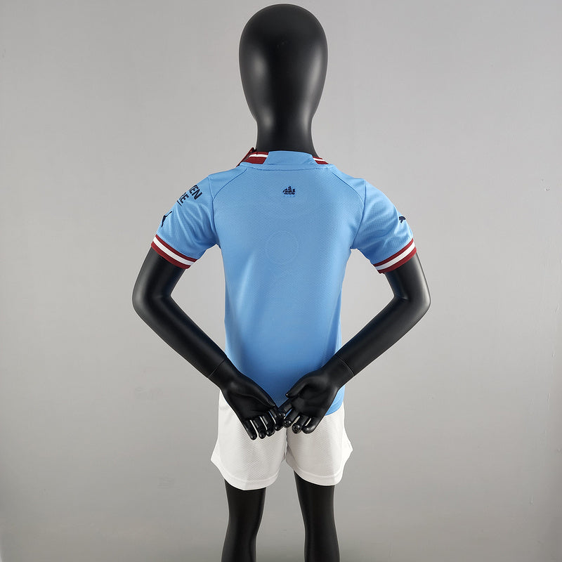 22/23 kids kit Manchester City home (862E)