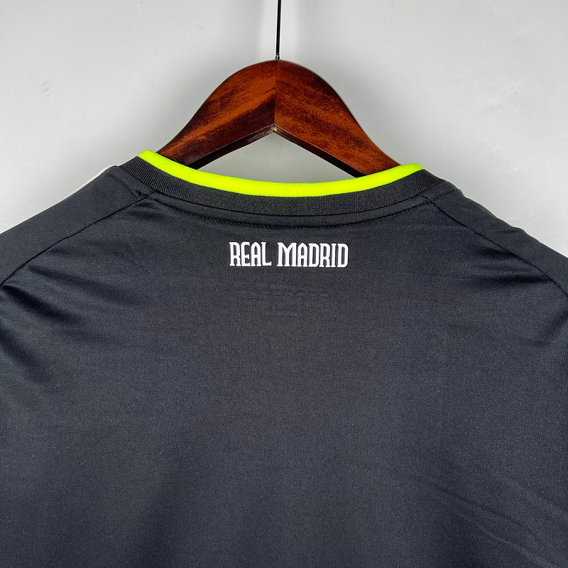 Retro Real Madrid 10∕11 Away (672A)