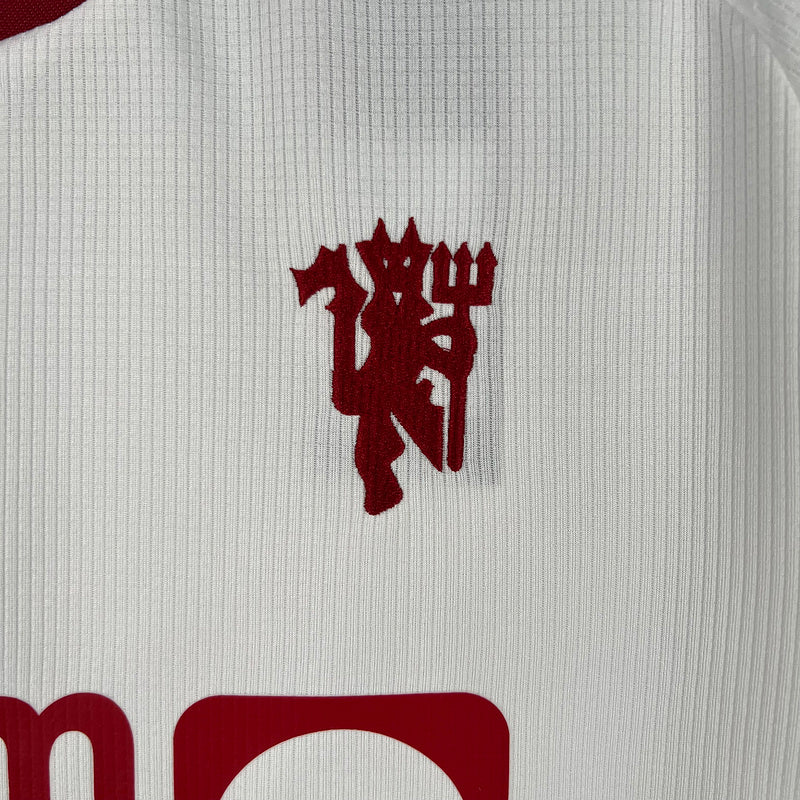 23∕24 Manchester United third away (2E16)