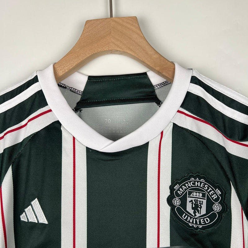 23/24 Kids Manchester United away (57A4)