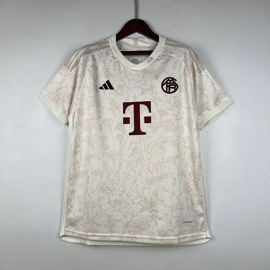 23/24 Bayern Munich Third away (D721)