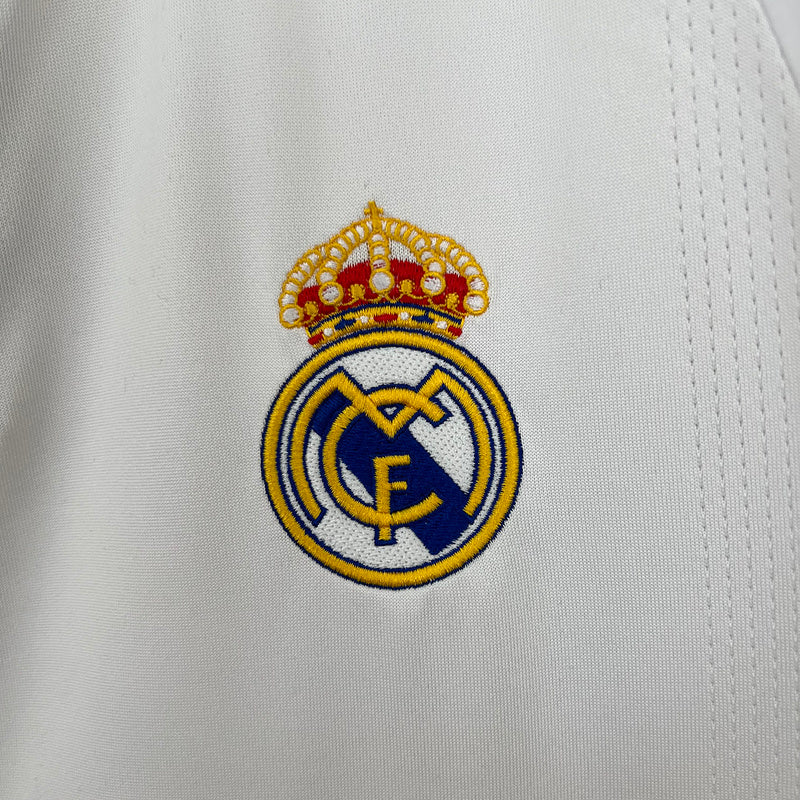 Retro Real Madrid 03∕04 Home (EF75)