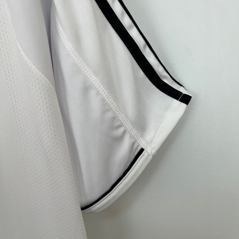 Retro Real Madrid 03∕04 Home (EF75)