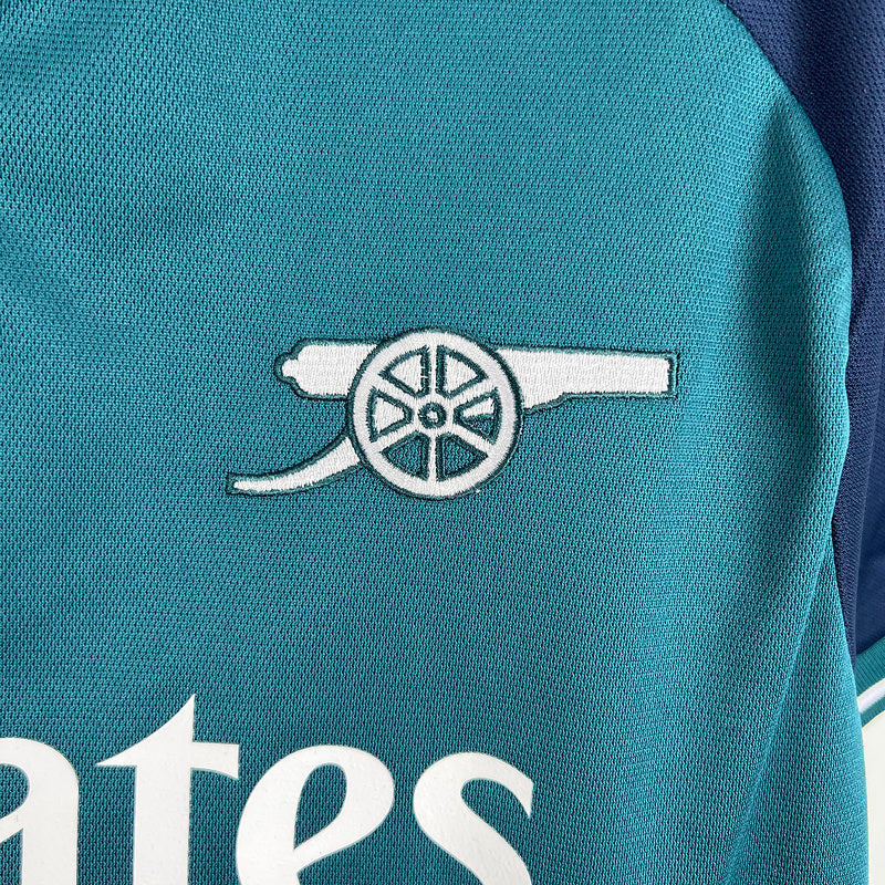 23∕24 Arsenal third away (D499)
