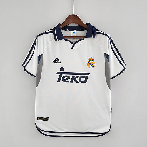 Retro Real Madrid 00∕01 home (28B1)