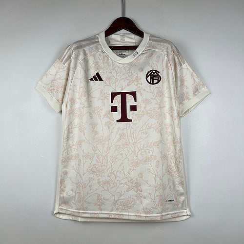 23/24 Bayern Munich Third away (D721)