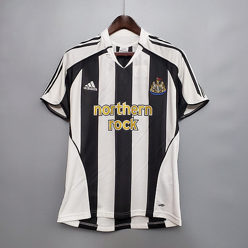 Retro 05∕06 Newcastle United home (1C32)