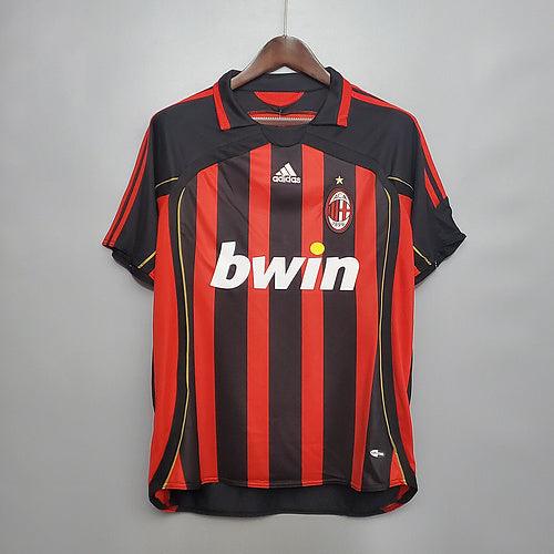 Retro 06∕07 AC Milan home (2252)